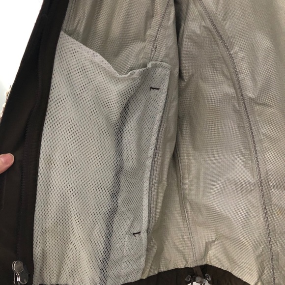 L.L Bean Rain Jacket - Picture 9 of 10